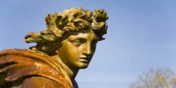 Palácio de Versalhes utiliza IA para dar voz às estátuas.