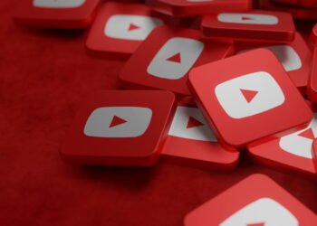 YouTube introduz carrossel com IA para otimizar e acelerar buscas.